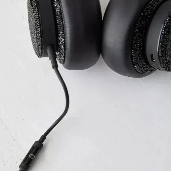 🖤 Urbanista Swarovski Crystal Embellished Miami Wireless Headphones Black - Picture 5 of 15